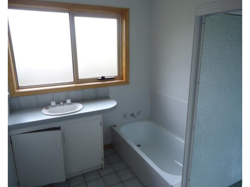 2/38 Middle Road, Devonport TAS 7310