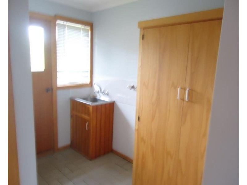 2/38 Middle Road, Devonport TAS 7310