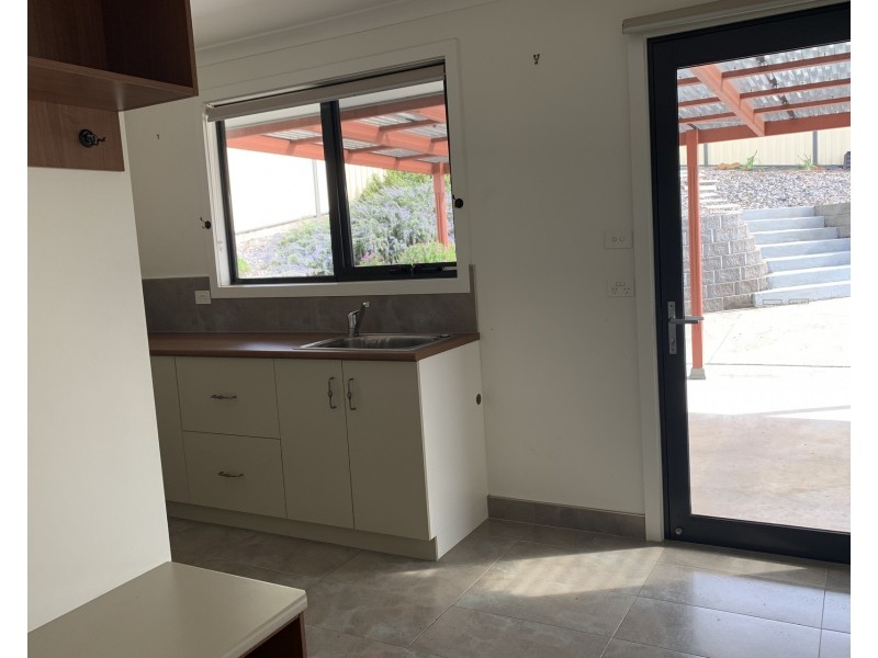 1 Rowena Court, Devonport TAS 7310