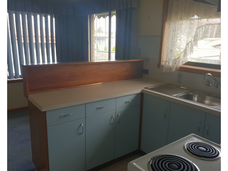 2/2 Regent Court, Devonport TAS 7310