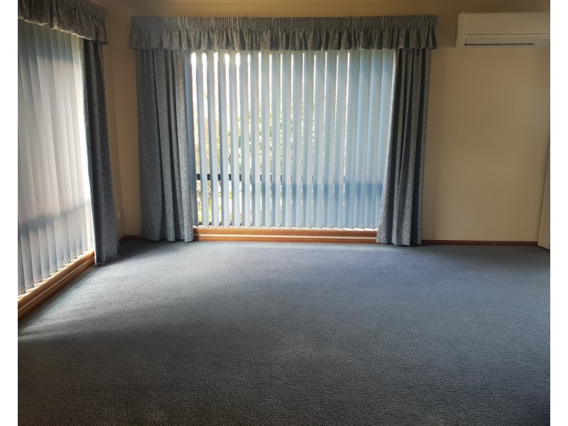 2/2 Regent Court, Devonport TAS 7310