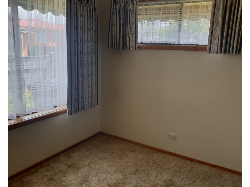 2/2 Regent Court, Devonport TAS 7310