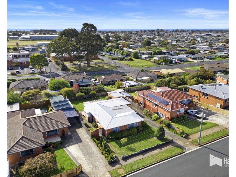 8 Willow Avenue, Devonport TAS 7310