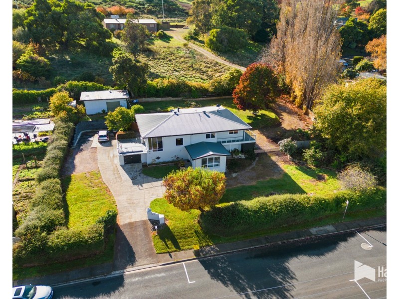 123 River Road, Ambleside TAS 7310