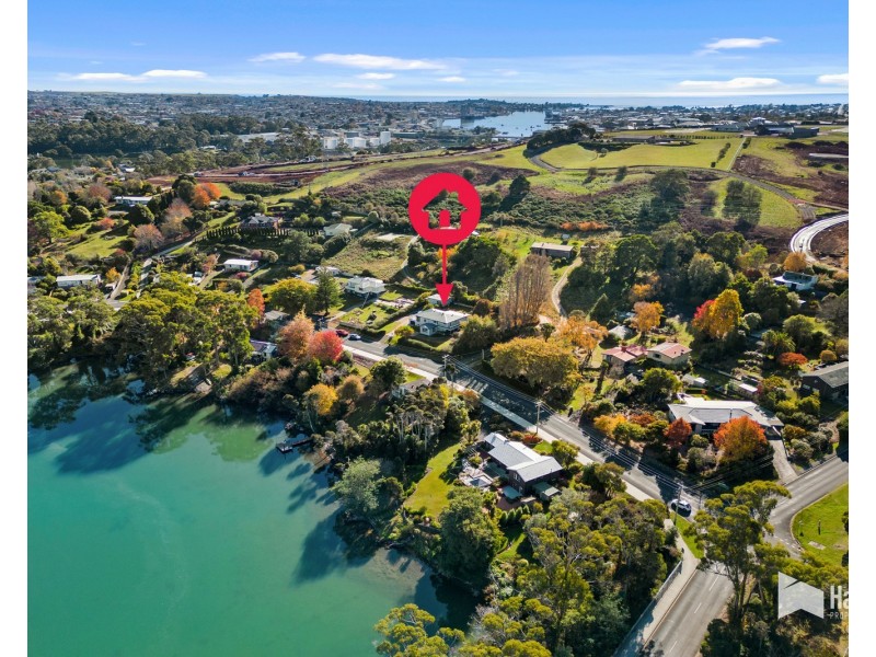 123 River Road, Ambleside TAS 7310