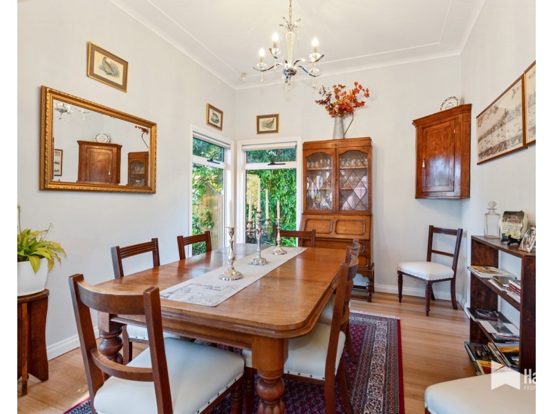 123 River Road, Ambleside TAS 7310