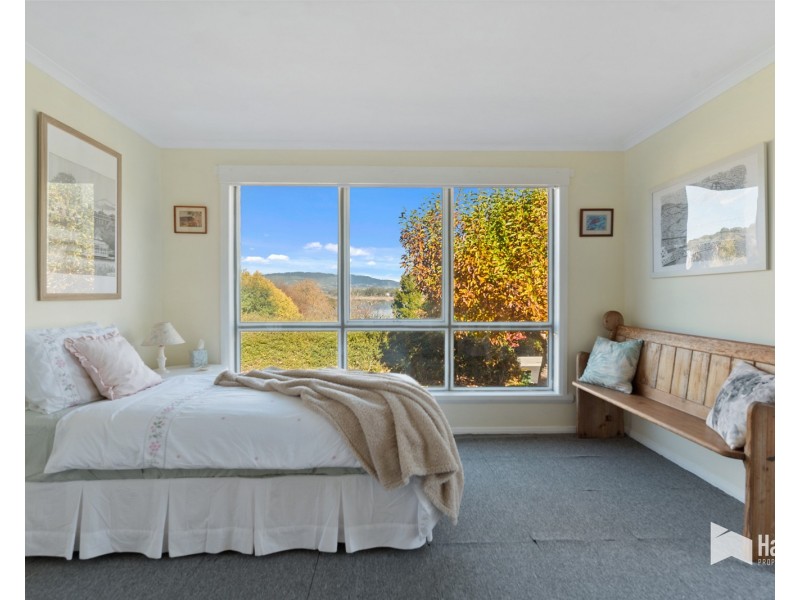 123 River Road, Ambleside TAS 7310