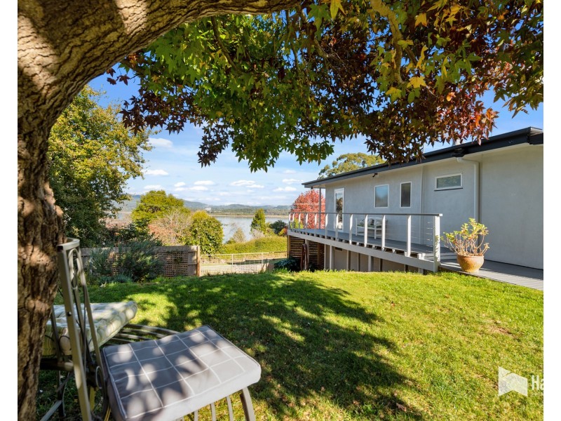 123 River Road, Ambleside TAS 7310