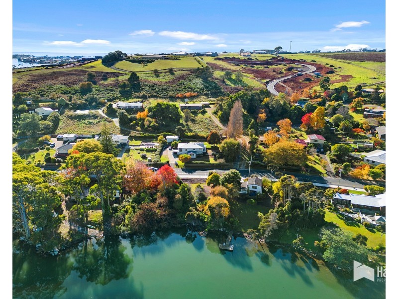 123 River Road, Ambleside TAS 7310