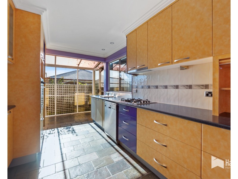 10 Adelaide Street, Devonport TAS 7310