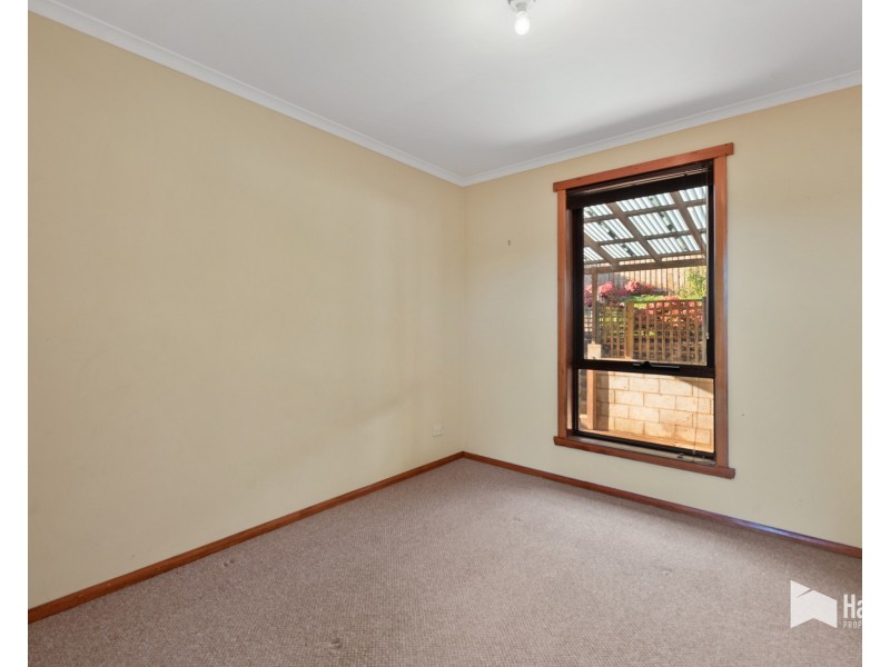 35 River Road, Ambleside TAS 7310