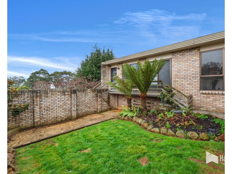 35 River Road, Ambleside TAS 7310