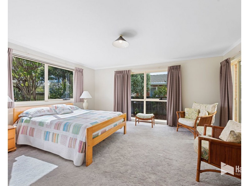 22 Tugrah Road, Stony Rise TAS 7310