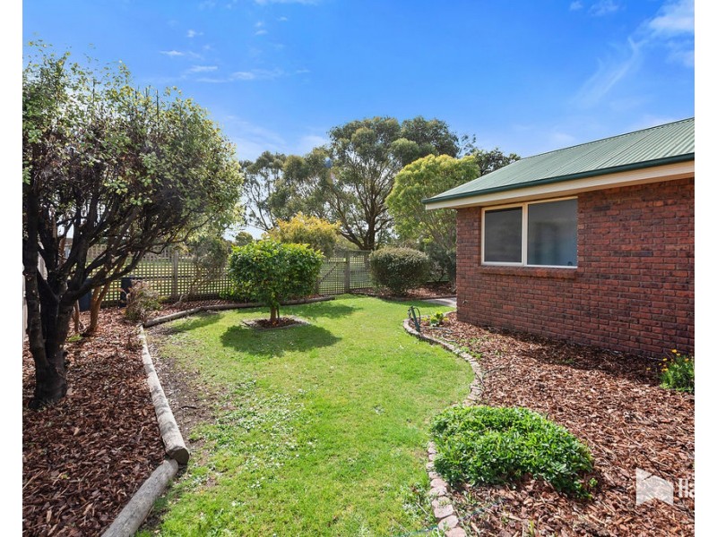 22 Tugrah Road, Stony Rise TAS 7310