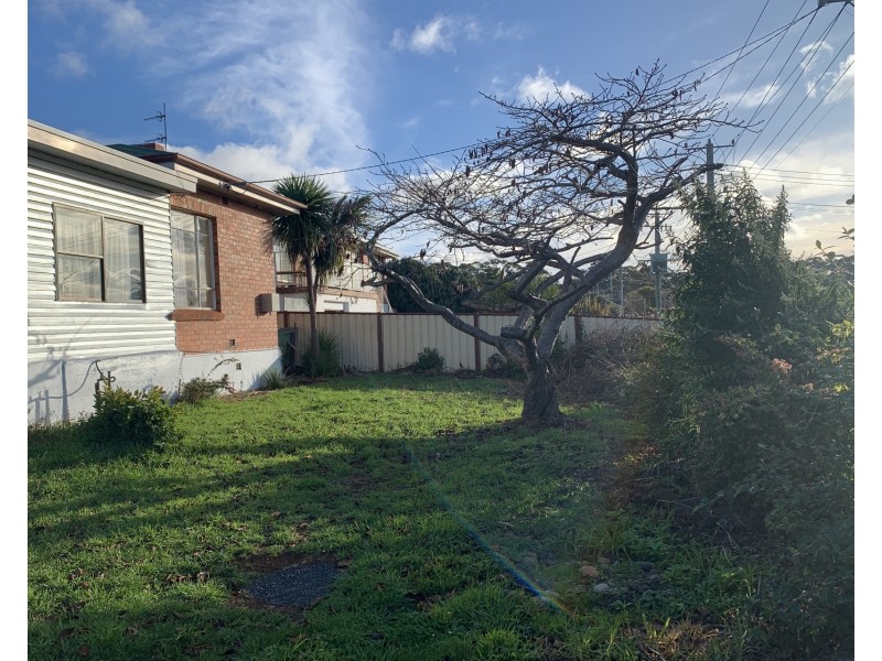 47 Valley Road, Devonport TAS 7310