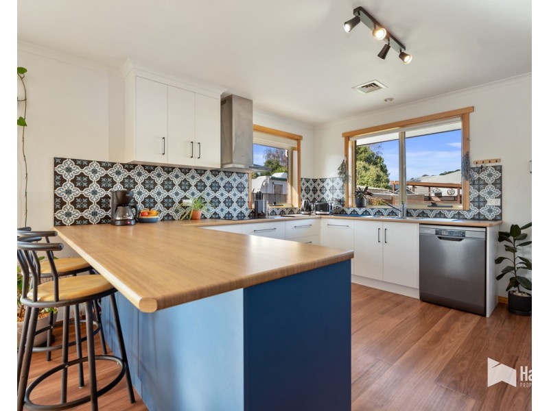 13 Tugrah Road, Stony Rise TAS 7310