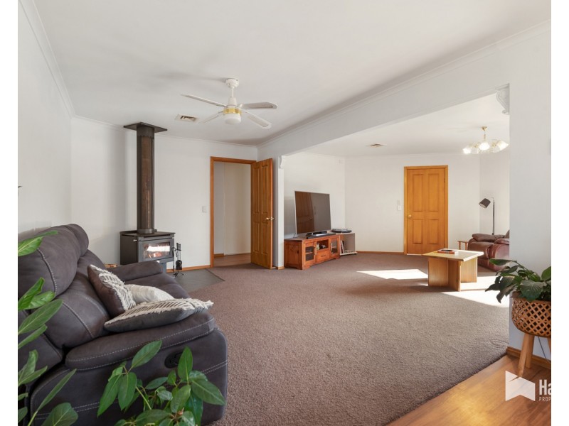 13 Tugrah Road, Stony Rise TAS 7310
