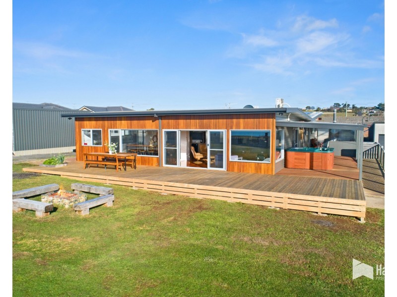 1-3 North Caroline Street, East Devonport TAS 7310