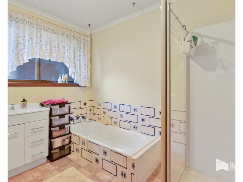 33 Jarrod Court, Devonport TAS 7310