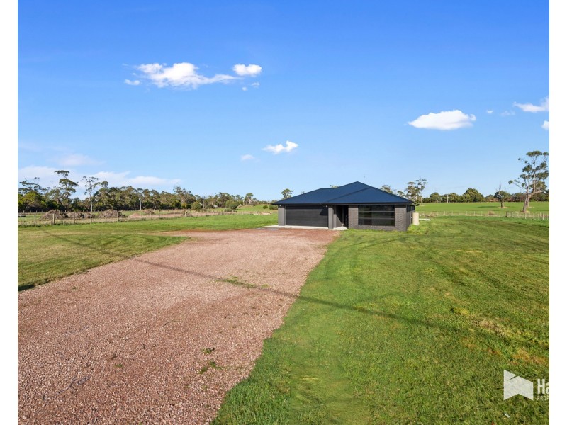 9 Elphin Drive, Squeaking Point TAS 7307