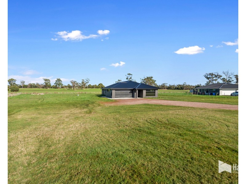 9 Elphin Drive, Squeaking Point TAS 7307