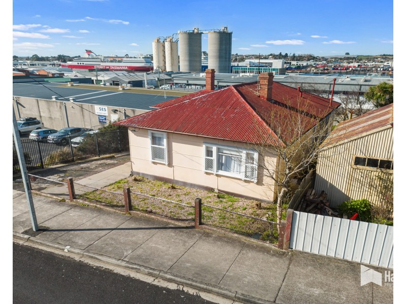25 MacFie Street, Devonport TAS 7310