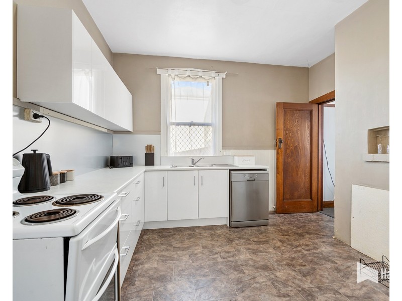 25 MacFie Street, Devonport TAS 7310