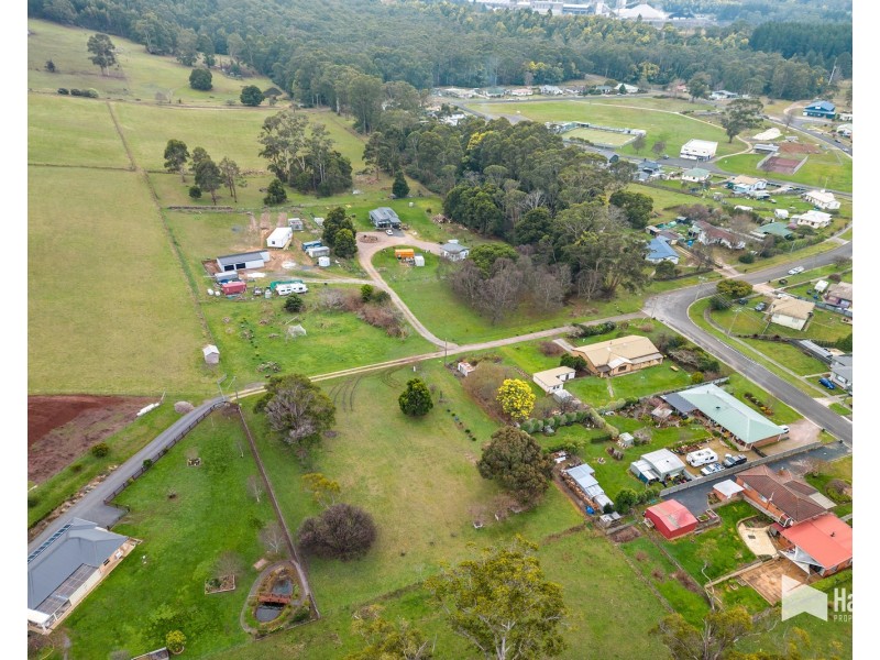2/15 Dowbiggin Street, Railton TAS 7305