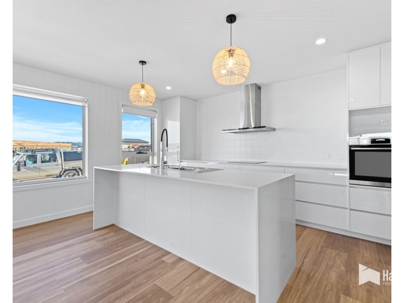 42 Chardonnay Drive, Hawley Beach TAS 7307