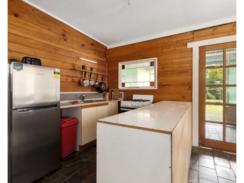 41 Main Street, Cethana TAS 7306