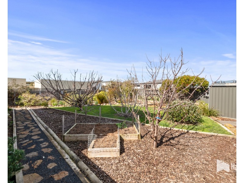 5 Chardonnay Drive, Hawley Beach TAS 7307