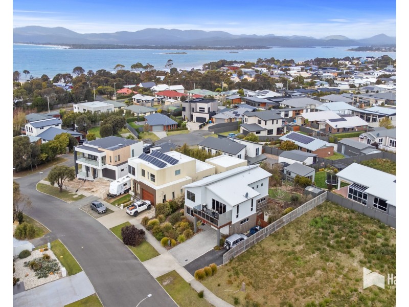5 Chardonnay Drive, Hawley Beach TAS 7307
