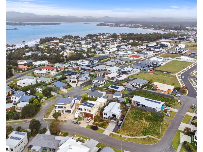 5 Chardonnay Drive, Hawley Beach TAS 7307