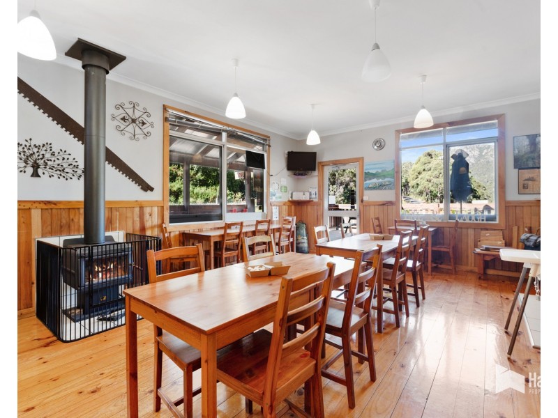 8 Main Street, Cethana TAS 7306