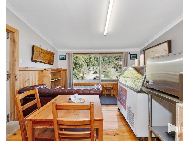 8 Main Street, Cethana TAS 7306