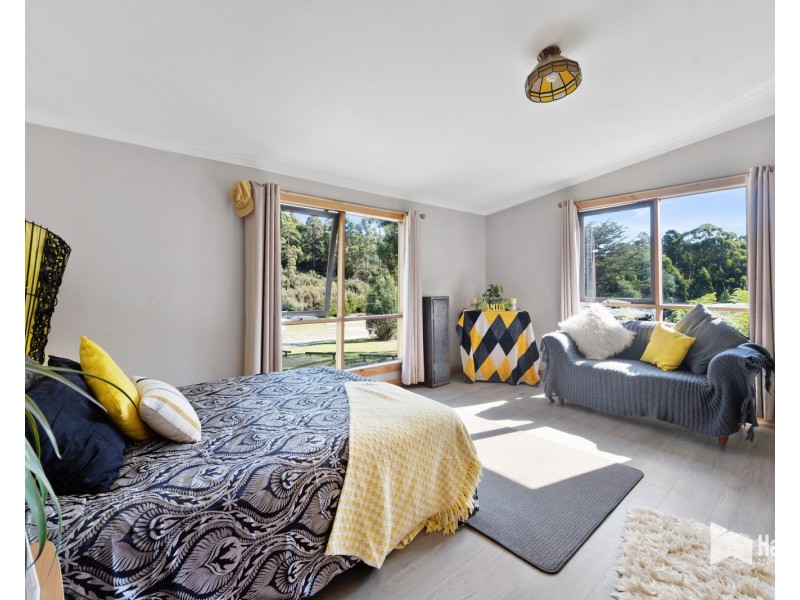 8 Main Street, Cethana TAS 7306