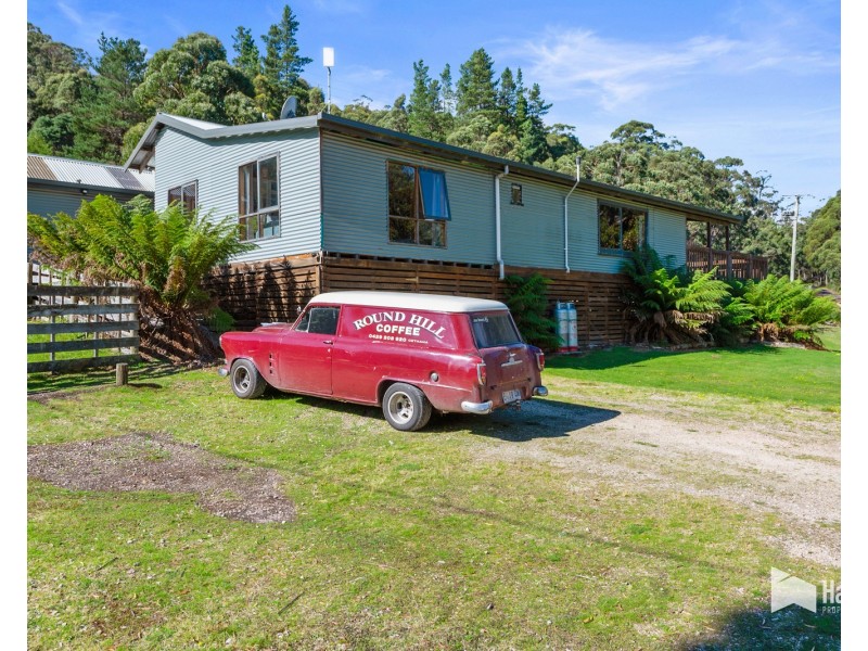 8 Main Street, Cethana TAS 7306