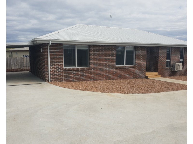 2/4 Tandara Place, East Devonport TAS 7310