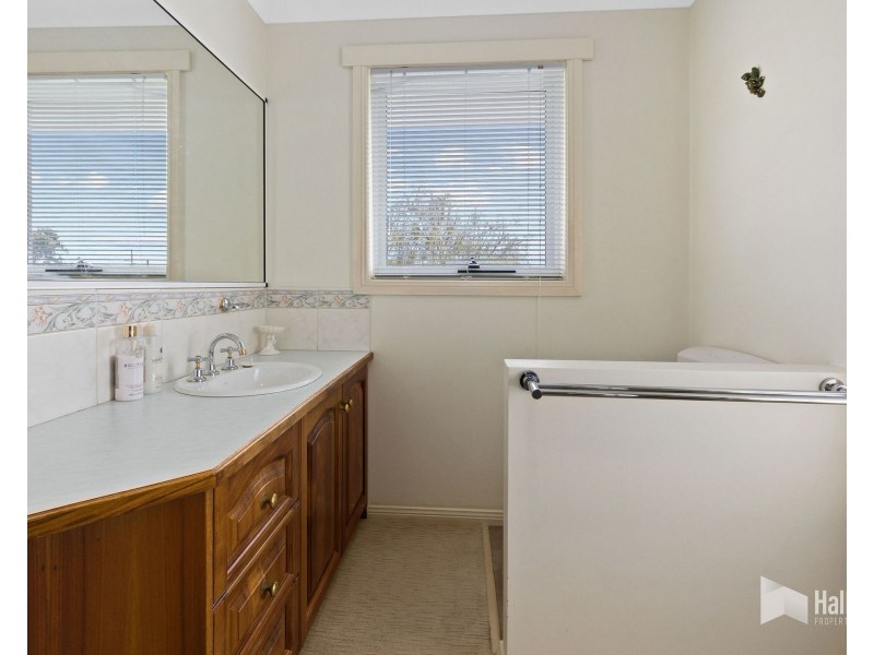 12 Gull Court, Shearwater TAS 7307