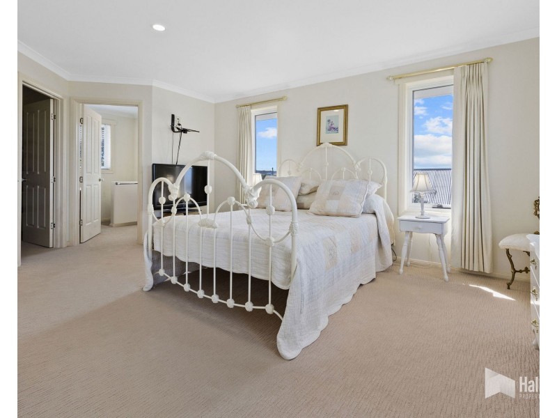 12 Gull Court, Shearwater TAS 7307