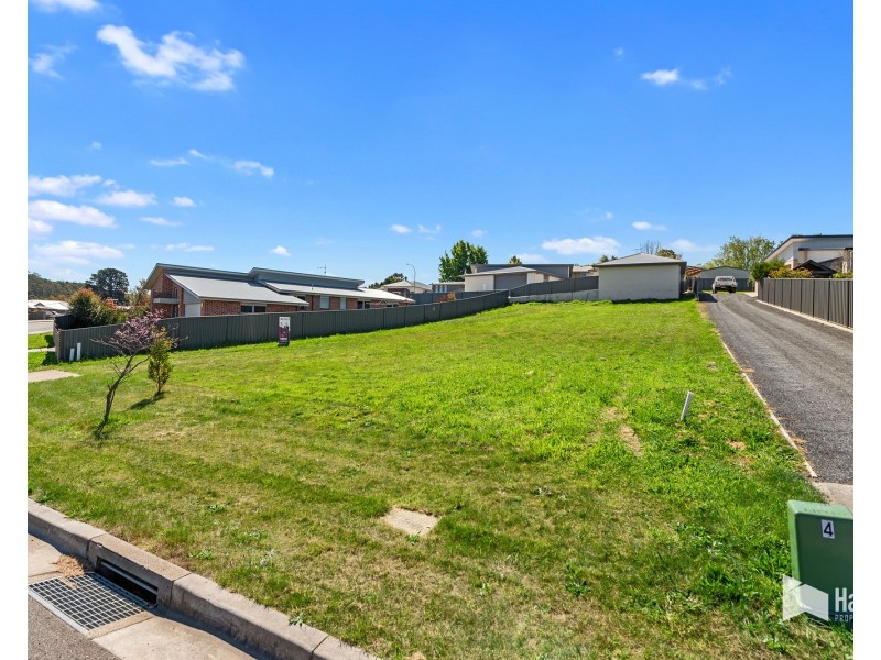 8 Spring Grove, Latrobe TAS 7307