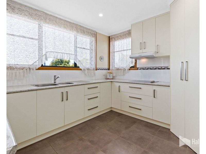 57-59 Lyons Avenue, Miandetta TAS 7310