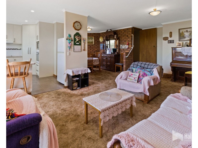 57-59 Lyons Avenue, Miandetta TAS 7310