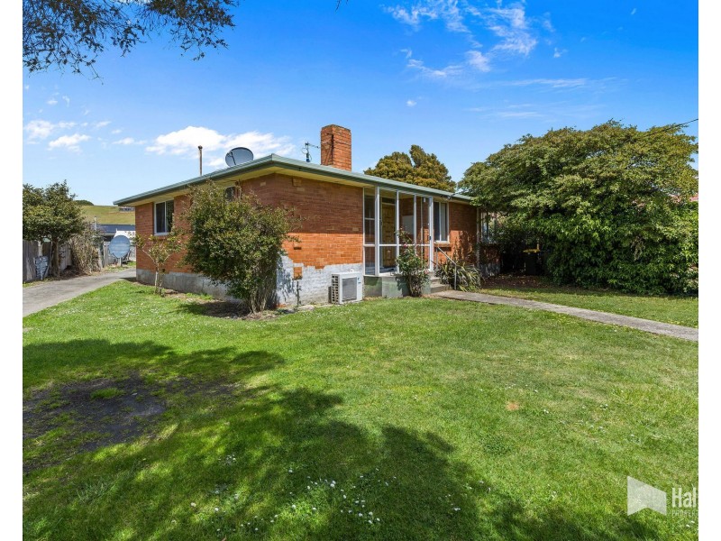 8 Adina Place, Devonport TAS 7310