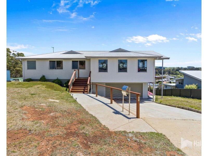 25 Leary Avenue, Stony Rise TAS 7310