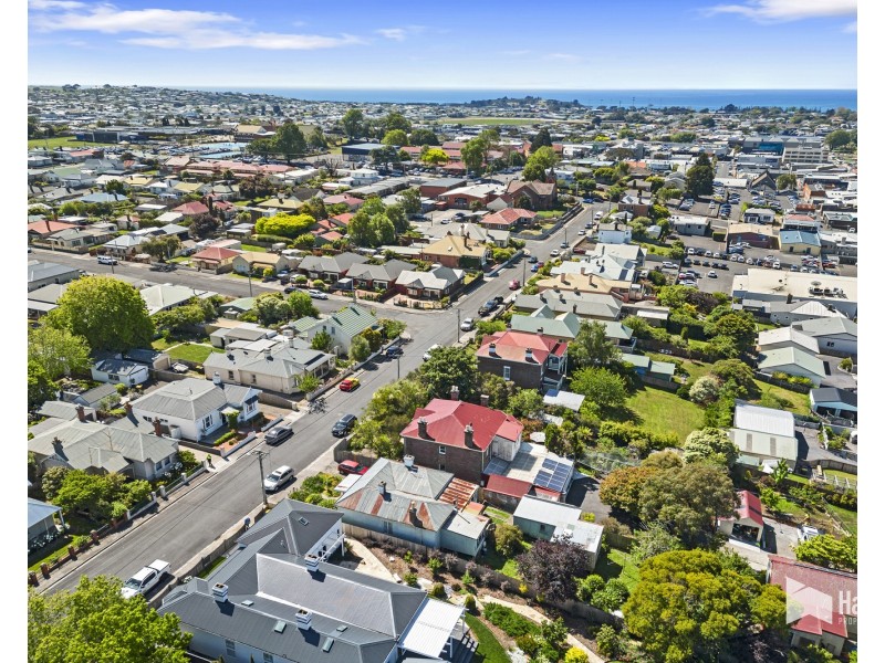 23 Hiller Street, Devonport TAS 7310