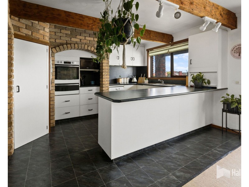 10 Haines Place, Devonport TAS 7310