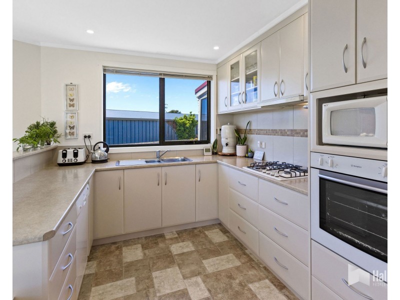 3 College Court, Devonport TAS 7310