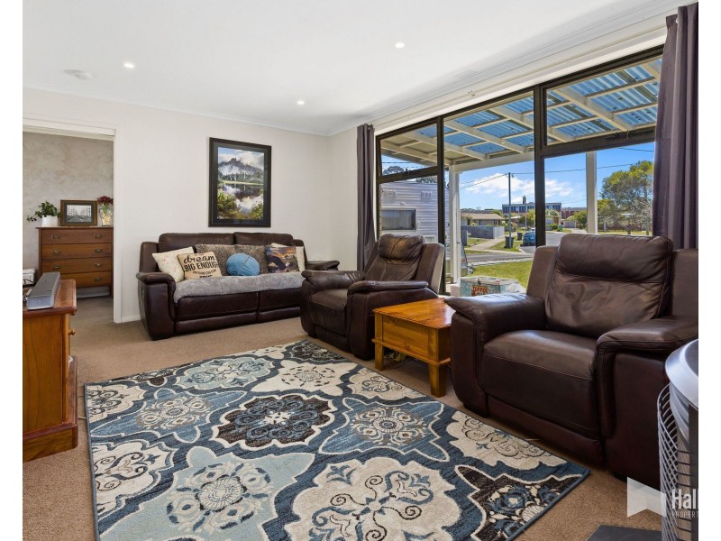 3 College Court, Devonport TAS 7310