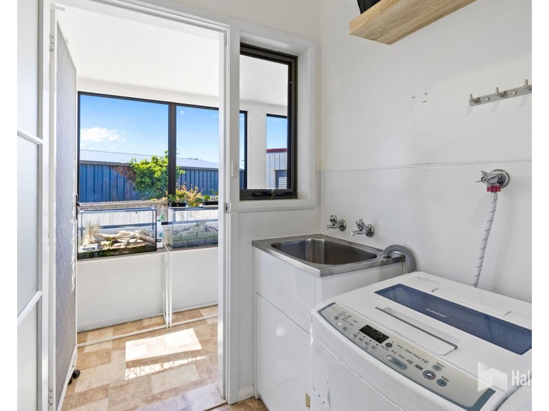 3 College Court, Devonport TAS 7310